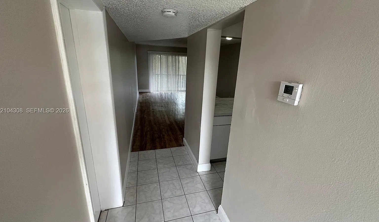 Versailles Gardens Condo — Photo 3