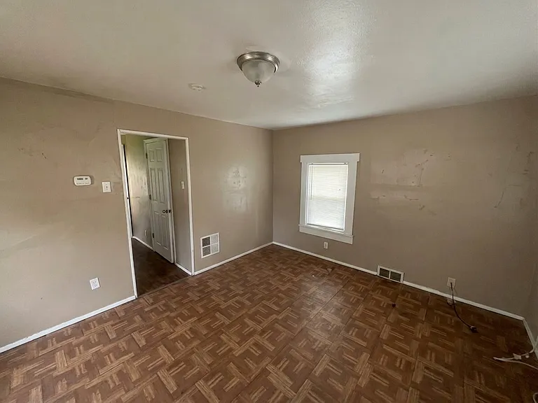 9430 Bristol Ave — Photo 8