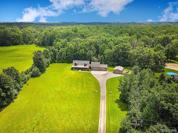 2nd image of 7653 Chase Lake Rd