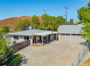 28301 Hampshire Dr, Canyon Lake, CA 92587