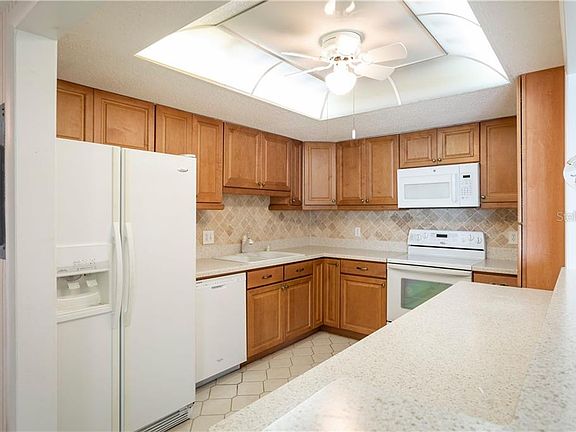 5th image of 675 S Gulfview Blvd APT 1102