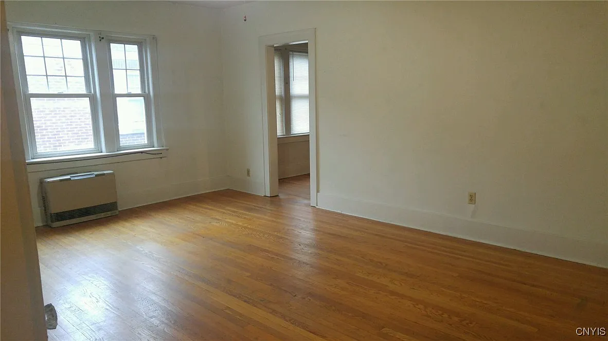 1 bed, 1.0 bath, 850 sqft, $1,100 — Photo 3
