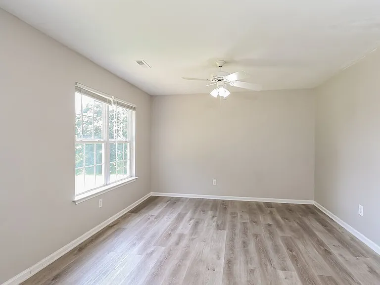 9446 Dewey Dr — Photo 5