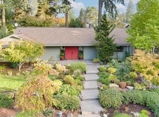 9765 SW Hawthorne Ln, Portland, OR 97225