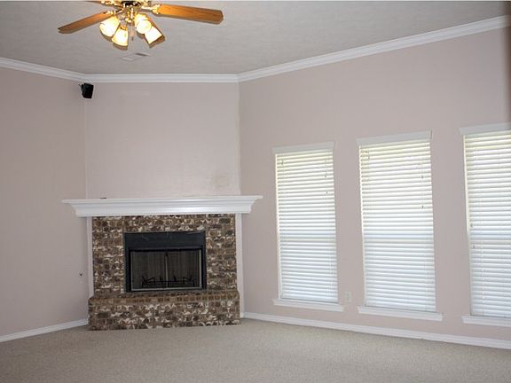 3rd image of 1309 Portsmouth Ct