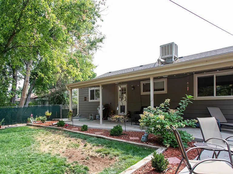 3401 S Glencoe St — Photo 8