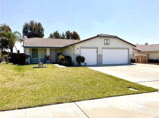 3355 N Almond Dr, Rialto, CA 92377