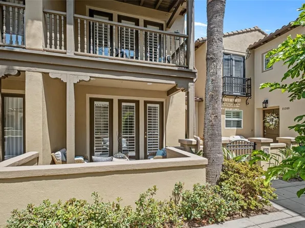 21265 Baeza Cir, Huntington Beach, CA 92648