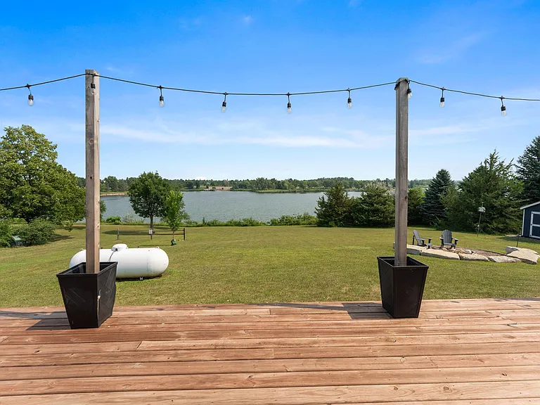 45126 Quail Dr — Photo 2