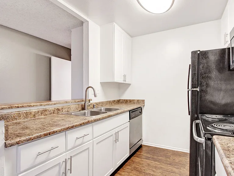 Olive Ridge Apartments — Photo 16