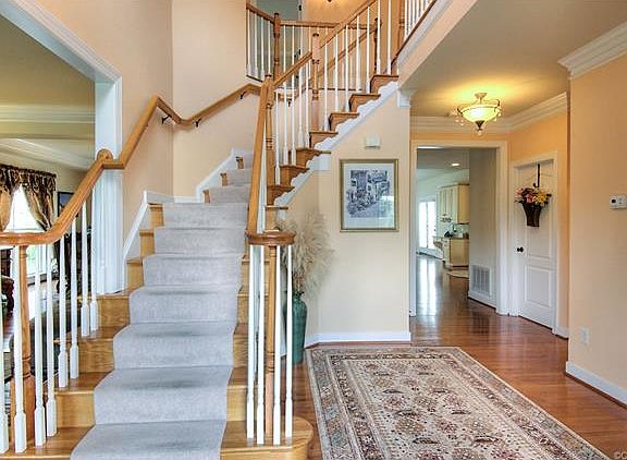 4th image of 5900 Ketterley Row