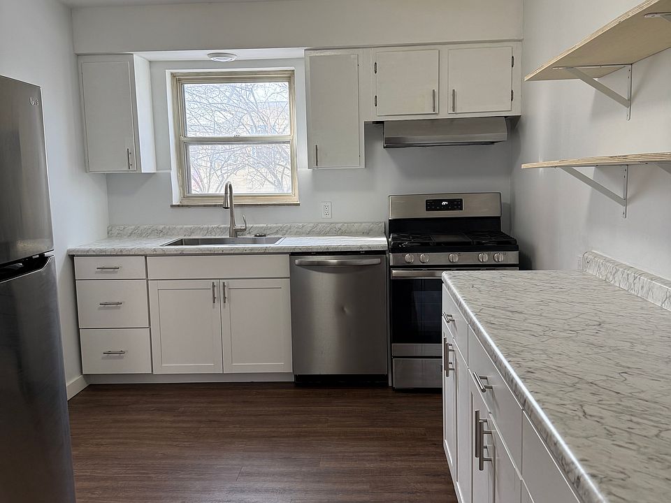 1st image of 4212 North Ave Unit 1