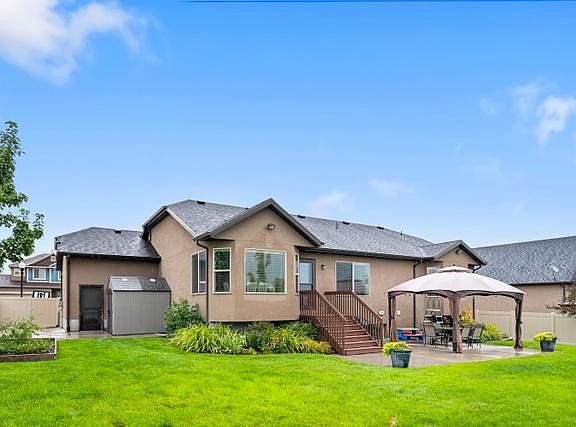 3rd image of 6275 W Mount Montana Dr