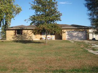 3728 Farley Rd, New Berlin, IL 62670