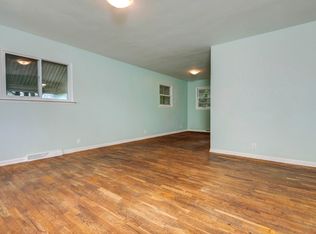 426 S Main St, Nixa, MO 65714