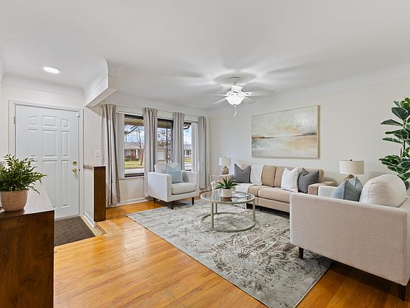 4th image of 28668 Aline Dr