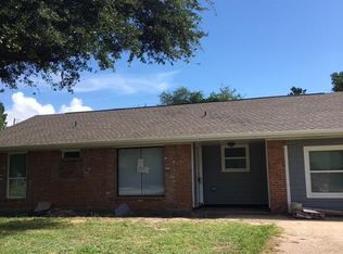 309 Cherry St, La Marque, TX 77568