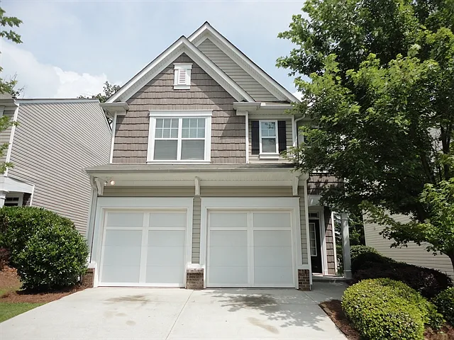 2992 Briaroak Dr — Photo 1