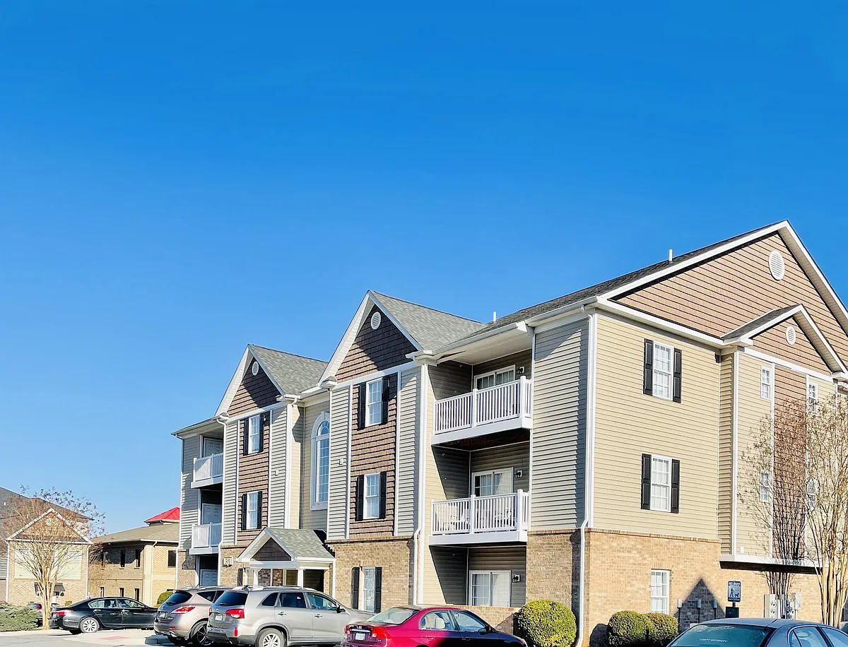 Building Photo - 301 Rotunda St