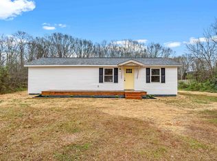 134 Edge St, Wellford, SC 29385