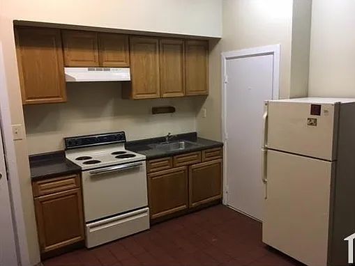 6102 Germantown Ave #2F — Photo 1