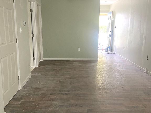 2nd image of 934 India Ave
