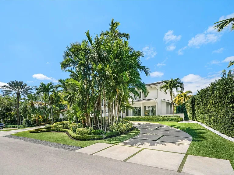 6832 Sunrise Ct — Photo 24