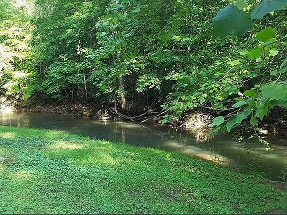 3rd image of 332 Habersham Rd