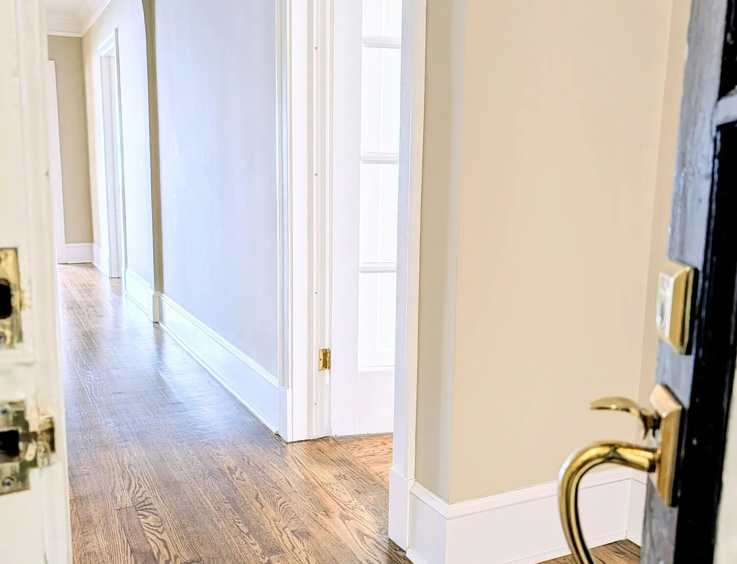 3 bed, 3.0 bath, 2200 sqft, $3,195 — Photo 3
