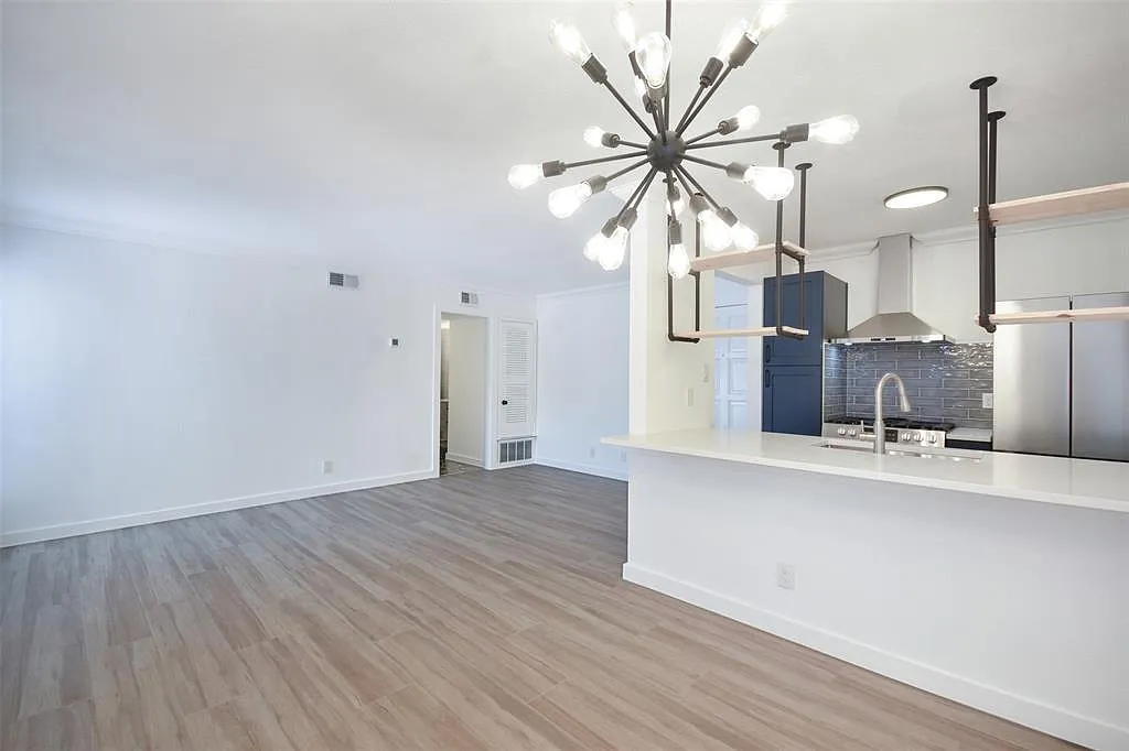 1 bed, 1.0 bath, 626 sqft, $1,350 — Photo 1