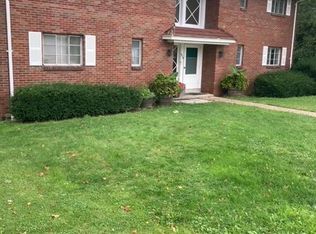 939 Perry Hwy, Pittsburgh, PA 15229