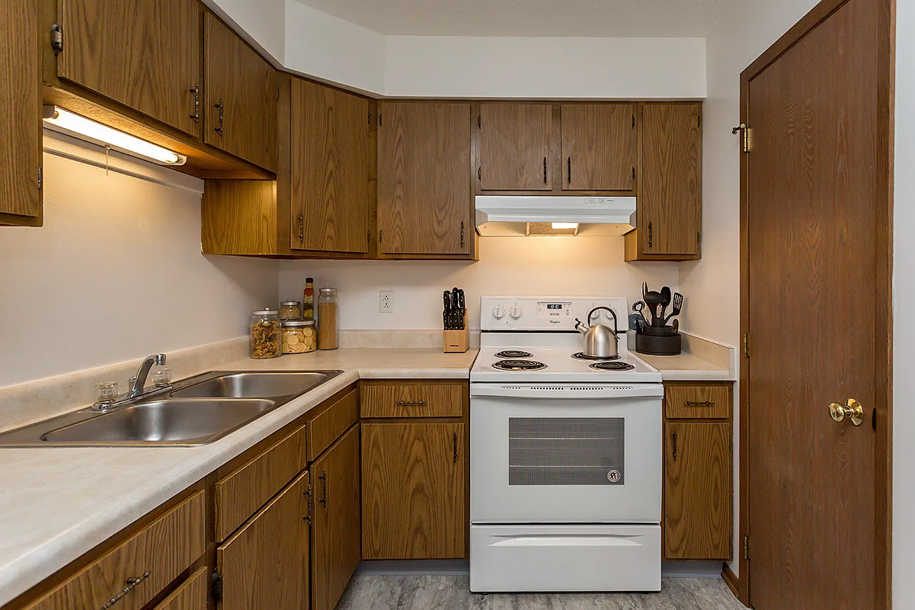 Newton Park Apartments — Photo 3
