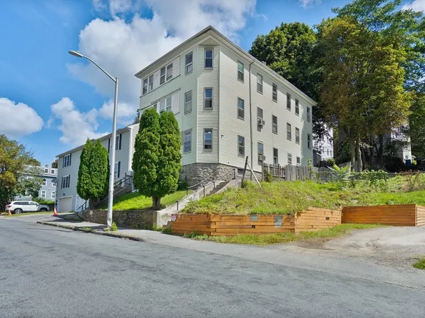 97 Eastern Ave, Worcester, MA 01605