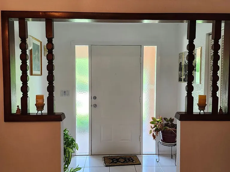 3280 Glencove St — Photo 3