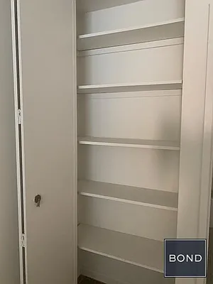 Rented by Bond New York | media 45