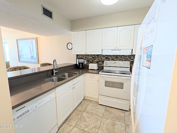 3rd image of 7205 Thomas Dr Unit C305