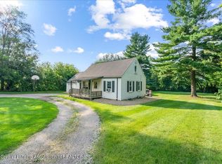 10333 Plains Hwy, Eaton Rapids, MI 48827