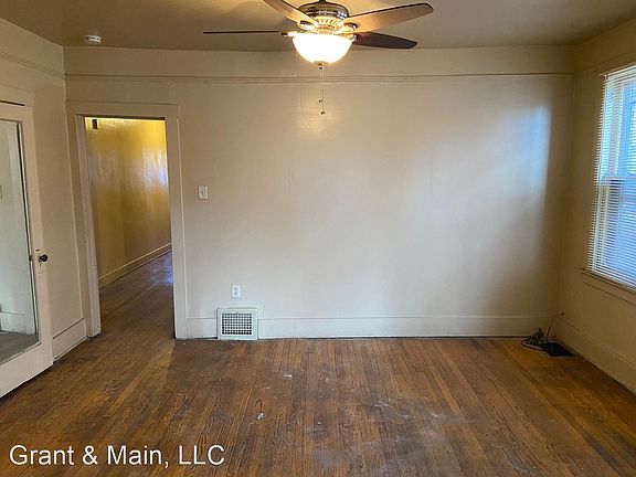2nd image of 2676 Sturtevant Ave #2678
