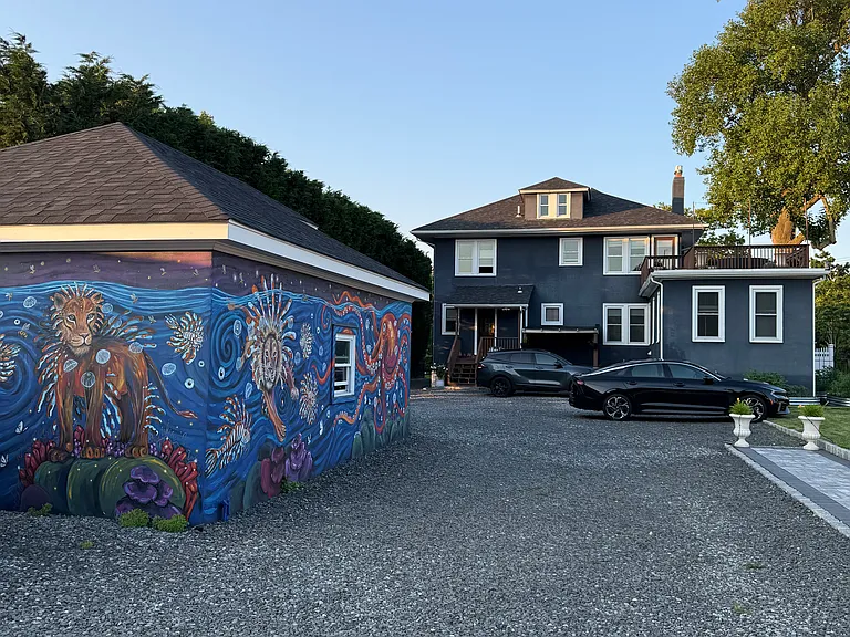 Maple Ave — Photo 5