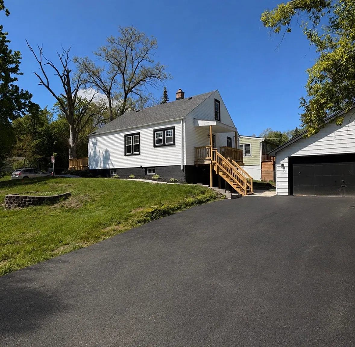 3 bed, 2232 sqft, $3,650 — Photo 1