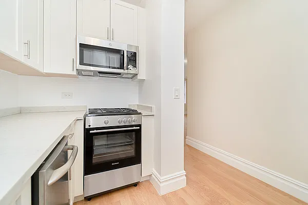 Rented by Living New York | media 14