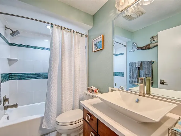 17400 Gulf Blvd #J9 — Photo 38