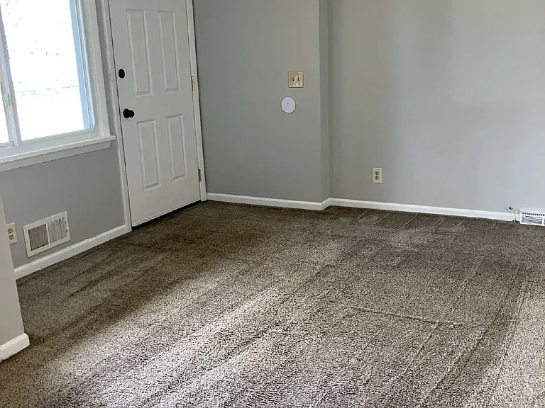306 Garfield Ave — Photo 6