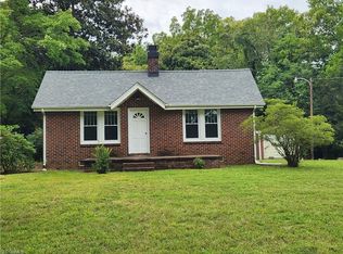 1204 Center Church Rd, Eden, NC 27288