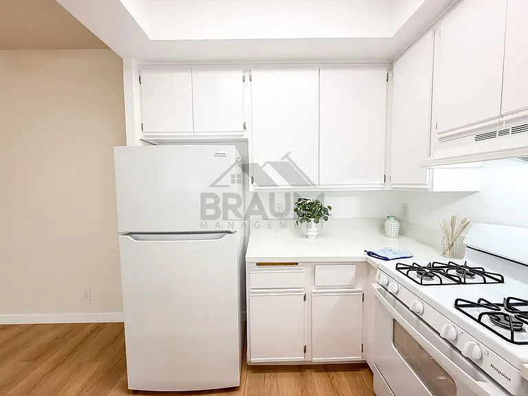 11459 COLLINS ST. — Photo 51