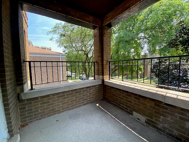 1318 W Arthur Ave #3 — Photo 3