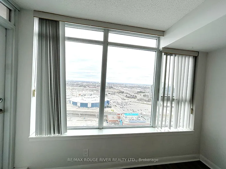 25 Town Centre Ct #2811 — Photo 8