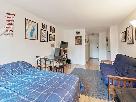 3rd image of 311 E 75th St APT 5B