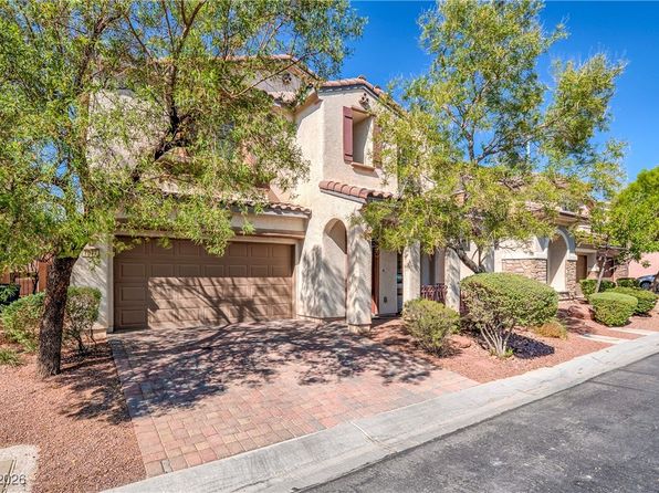 7017 Whipple Manor St