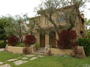 35 Monrovia, Irvine, CA 92602